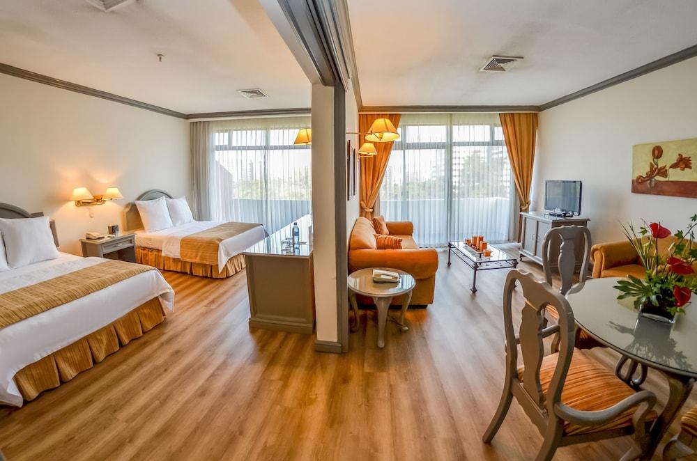 Hotel Santander Plaza Гватемала Экстерьер фото